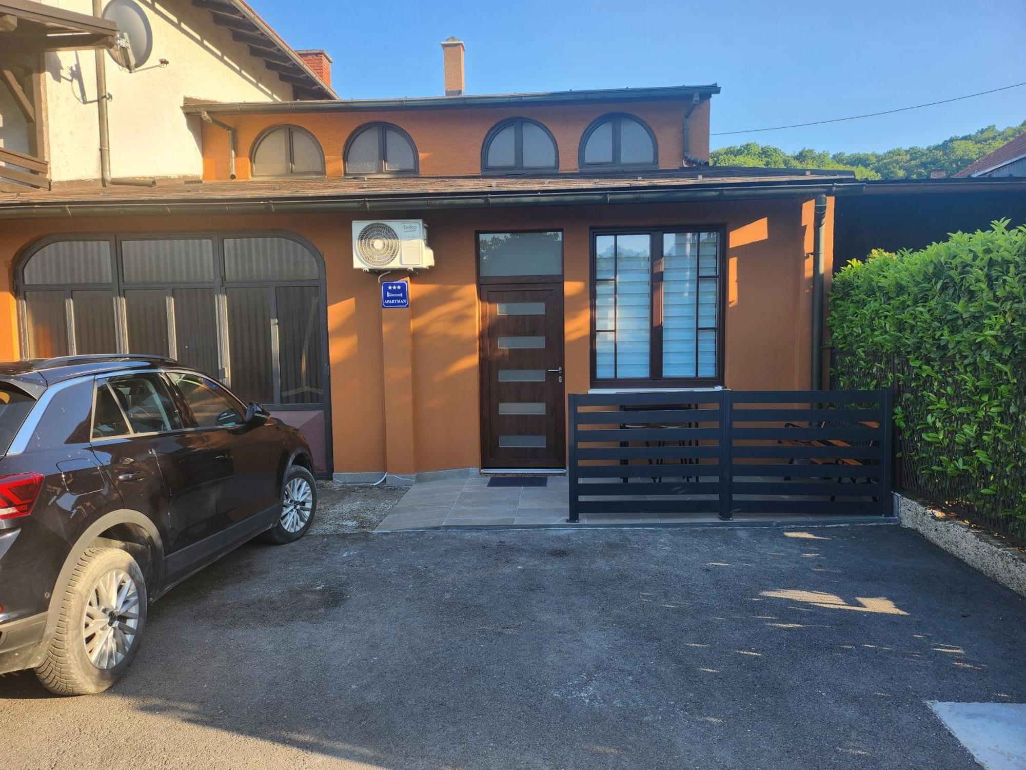 Studio Apartman Borlin Karlovac Exterior foto